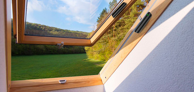 DoorProtect Plus white Ajax Беспроводной датчик открытия, удара и наклона