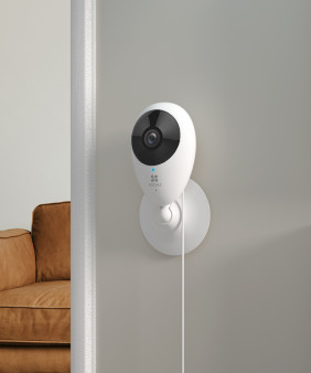 CS-C2C EZVIZ Фиксированная Wi-Fi IP-камера, объектив 4мм, 2Мп, встроенный микрофон, ИК , MicroSD