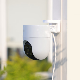 CS-H8с EZVIZ Поворотная Wi-Fi IP-камера, объектив 4мм, 2Мп, встроенный микрофон, MicroSD, ИК