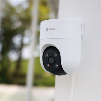 CS-H8с EZVIZ Поворотная Wi-Fi IP-камера, объектив 4мм, 2Мп, встроенный микрофон, MicroSD, ИК