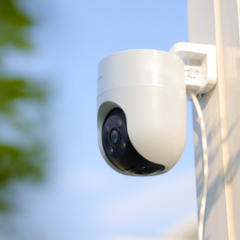 CS-H8с EZVIZ Поворотная Wi-Fi IP-камера, объектив 4мм, 2Мп, встроенный микрофон, MicroSD, ИК