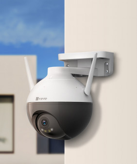 CS-C8W (4мм) EZVIZ Высокоскоростная поворотная Wi-Fi IP-камера, объектив 4мм, ИК , 5Мп, MicroSD, Встроенный микрофон